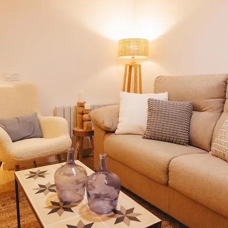 Bravissimo Auriga, Old Town Retreat Daire Girona