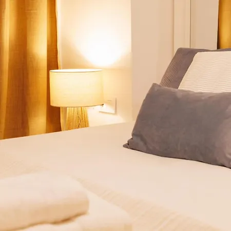Bravissimo Auriga, Old Town Retreat Apartment