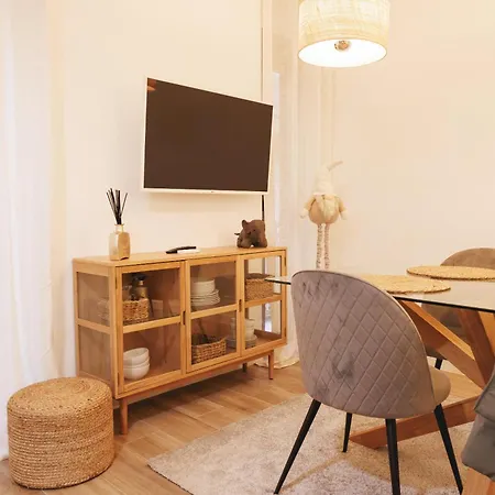 Bravissimo Auriga, Old Town Retreat Daire Girona