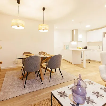 Bravissimo Auriga, Old Town Retreat ジローナ