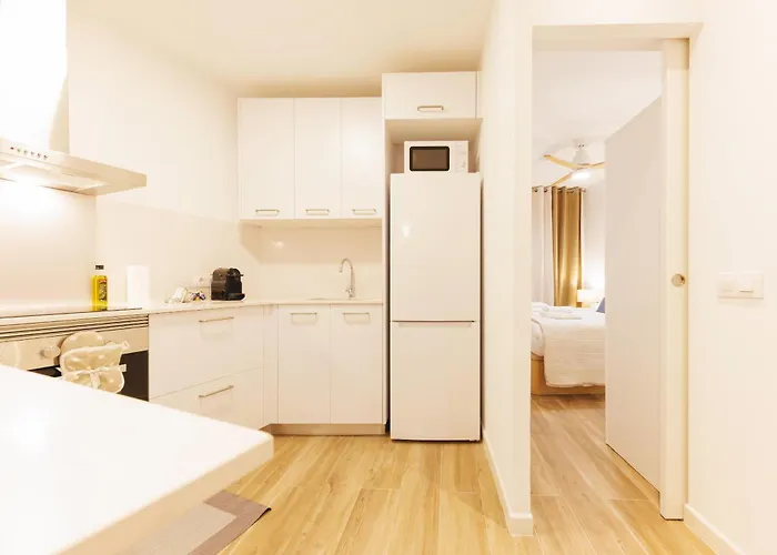 Bravissimo Auriga, Old Town Retreat *