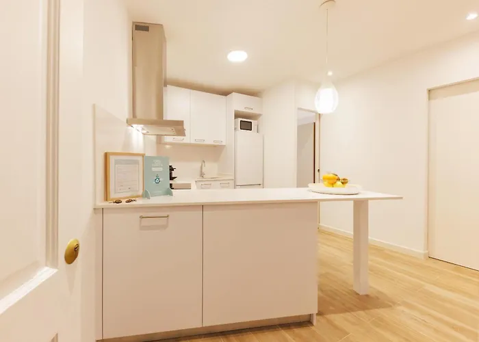 Bravissimo Auriga, Old Town Retreat *