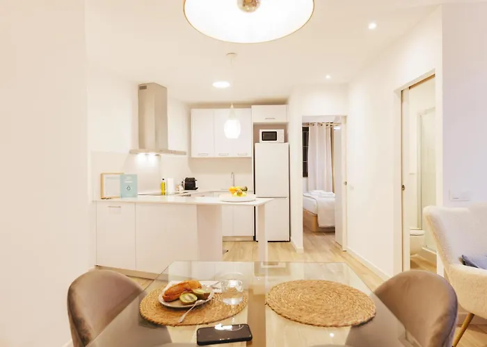 Bravissimo Auriga, Old Town Retreat *